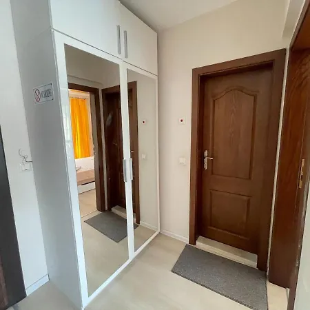 Sunny Varvara * فارنا